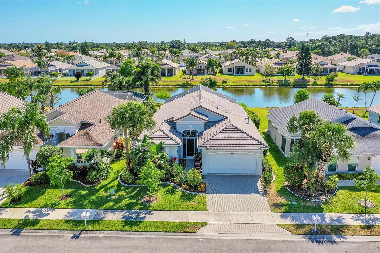 515 SW Indian Key Drive, Port St. Lucie, FL 34986 photo 2