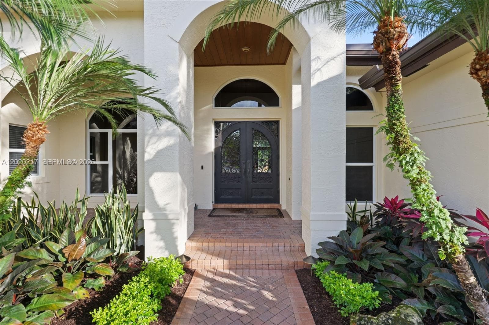 10018 Laurel Rd, Davie, FL 33328 photo 2