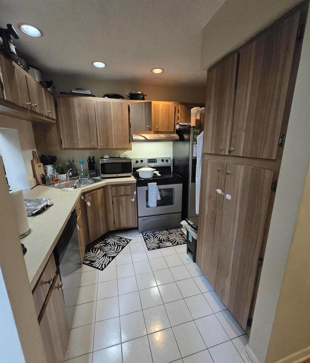 1009 Green Pine Boulevard # D3, West Palm Beach, FL 33409 photo 5