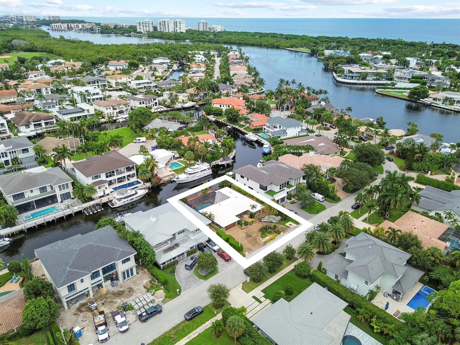 531 Silver Lane, Boca Raton, FL 33432 photo 2