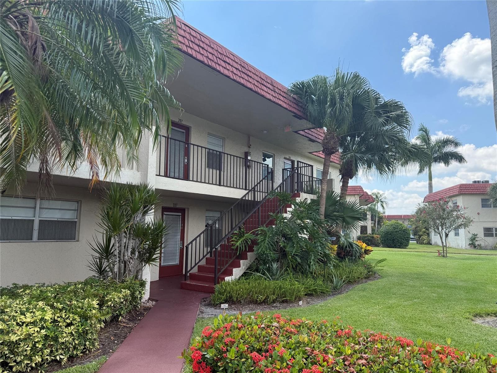 32 Abbey Lane # 207, Delray Beach, FL 33446