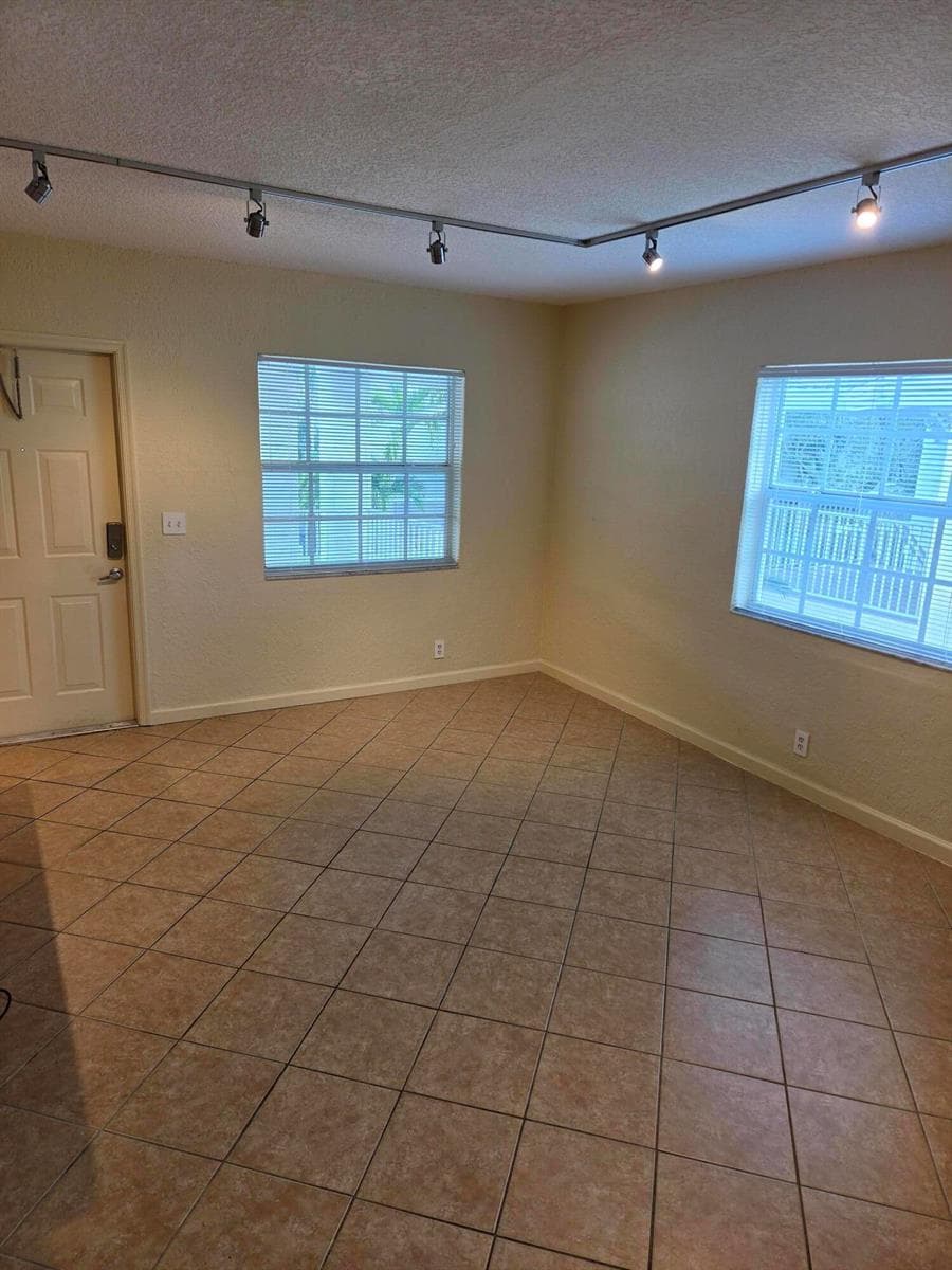 2660 NE 8th Avenue # Unit 219, Wilton Manors, FL 33334 photo 5
