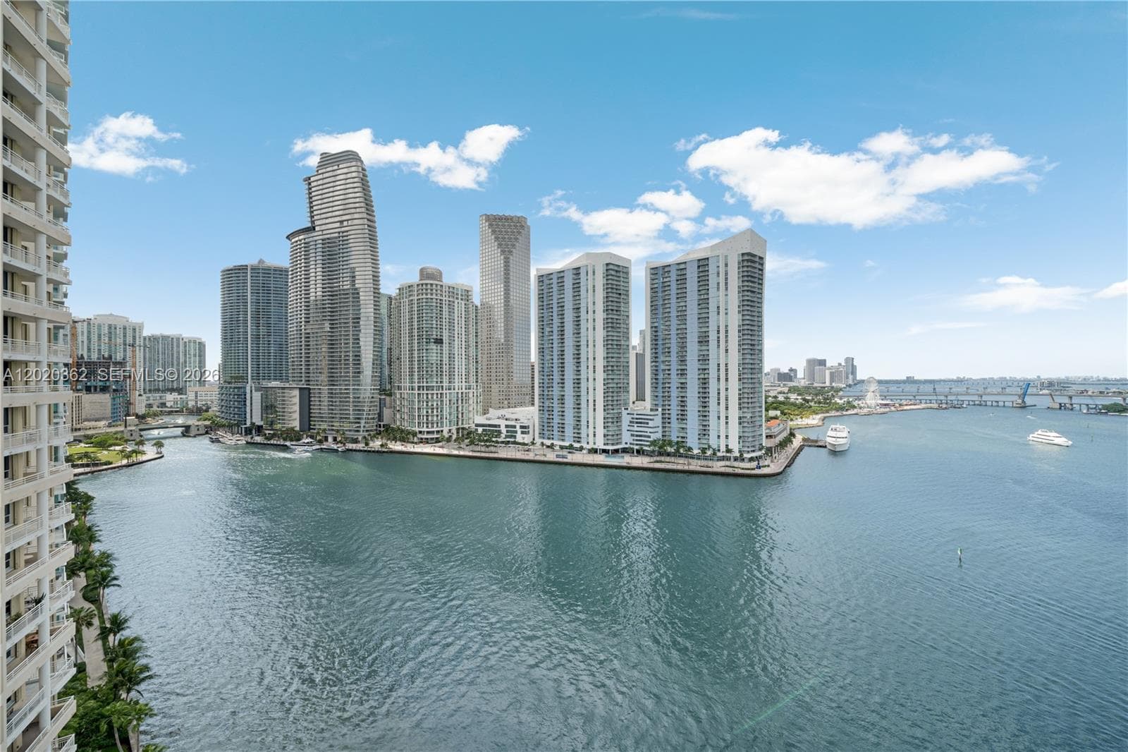 888 Brickell Key Dr # 1612, Miami, FL 33131 photo 2