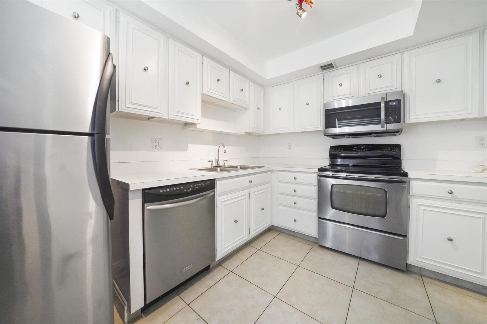 3050 Presidential Way # 205, West Palm Beach, FL 33401 photo 5