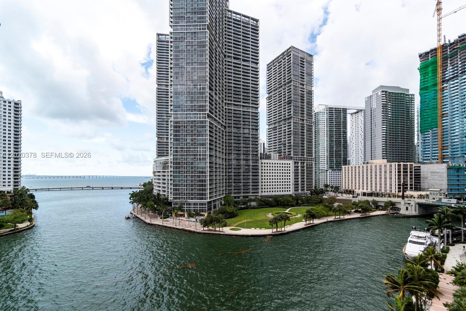 300 Biscayne Boulevard Way # 802E, Miami, FL 33131 photo 5