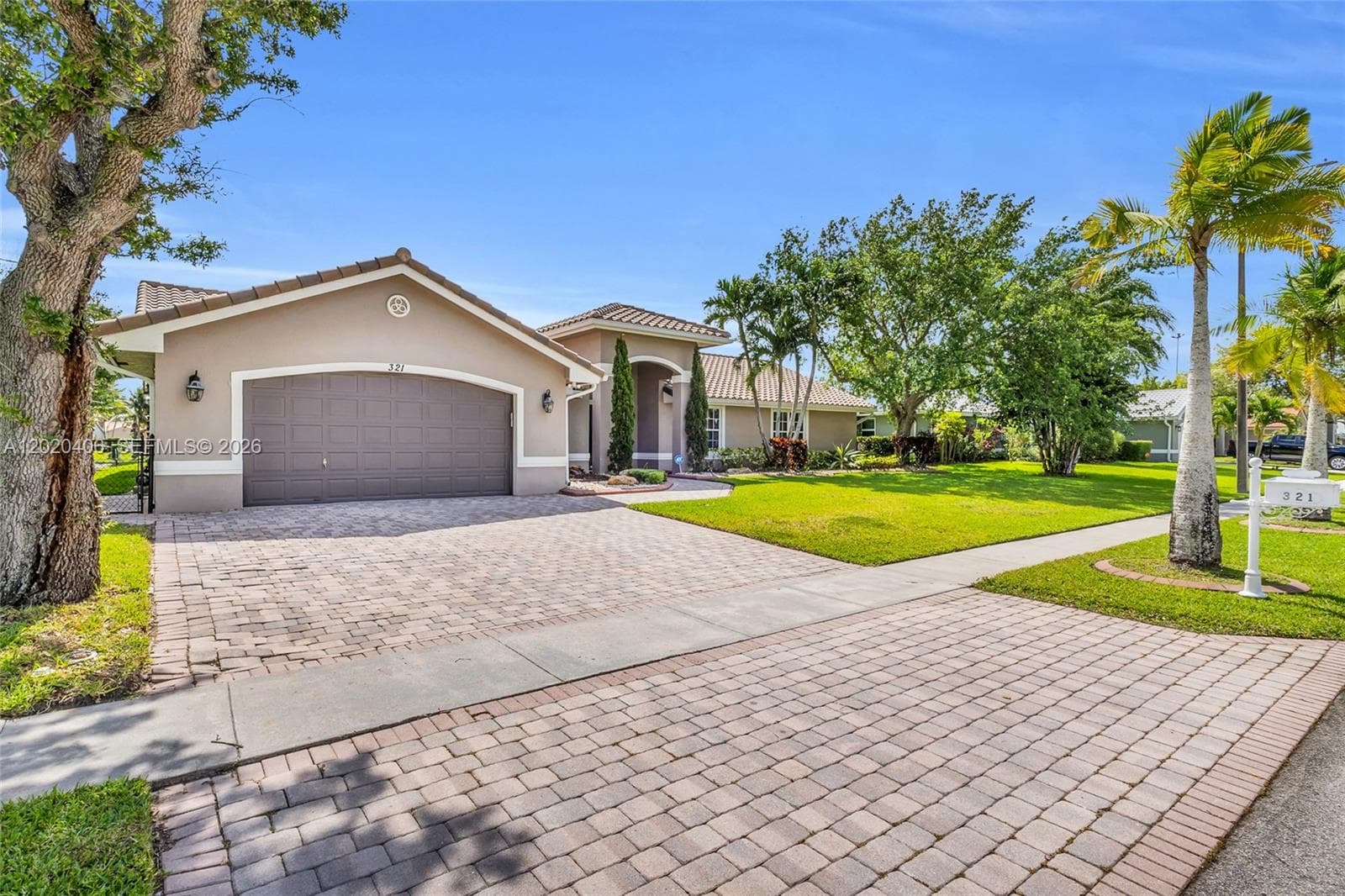 321 NW 193rd Ave, Pembroke Pines, FL 33029 photo 2
