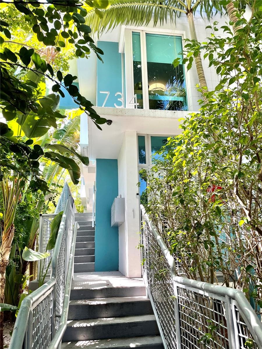 734 Michigan Ave # 6, Miami Beach, FL 33139 photo 5