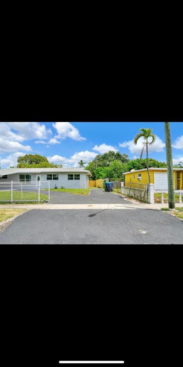 1112 NW 43rd Terrace, Lauderhill, FL 33313 photo 2