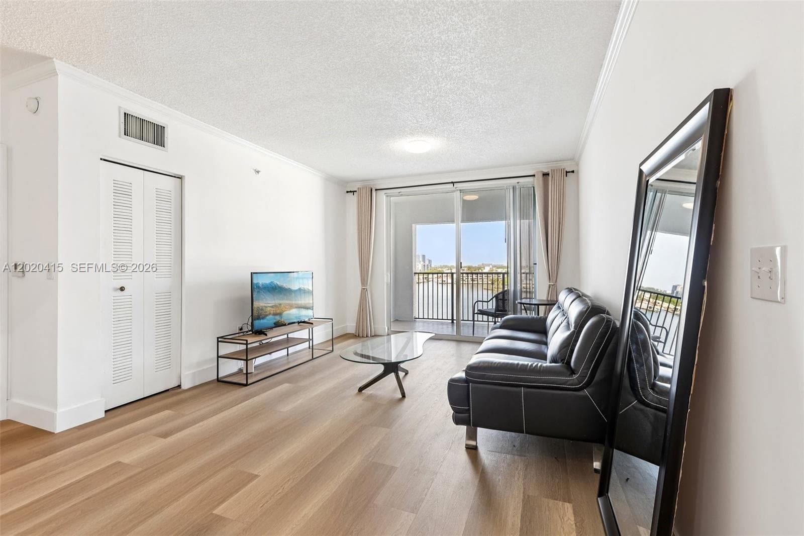 17150 N Bay Rd # 2808, Sunny Isles Beach, FL 33160 photo 2