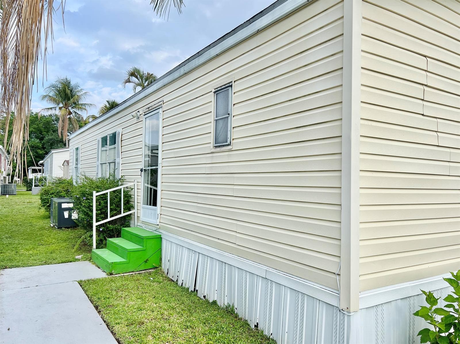 183 Plantation Boulevard, Lake Worth, FL 33467 photo 3