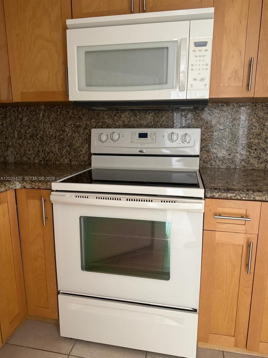 8275 SW 152nd Ave # D-302, Miami, FL 33193 photo 5