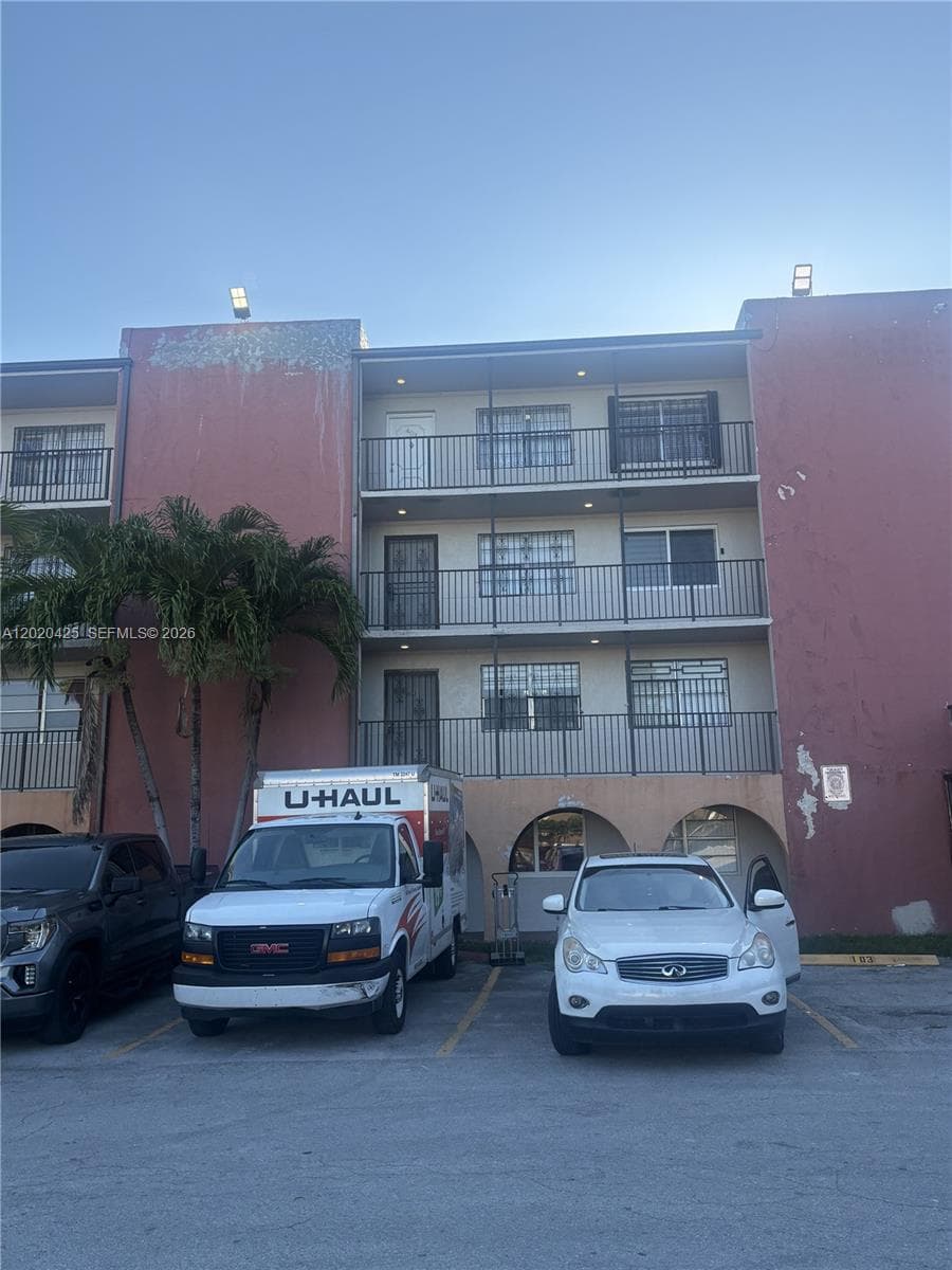 6620 W 2nd Ct # 403, Hialeah, FL 33012 photo 2