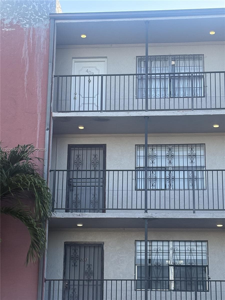 6620 W 2nd Ct # 403, Hialeah, FL 33012 photo 3