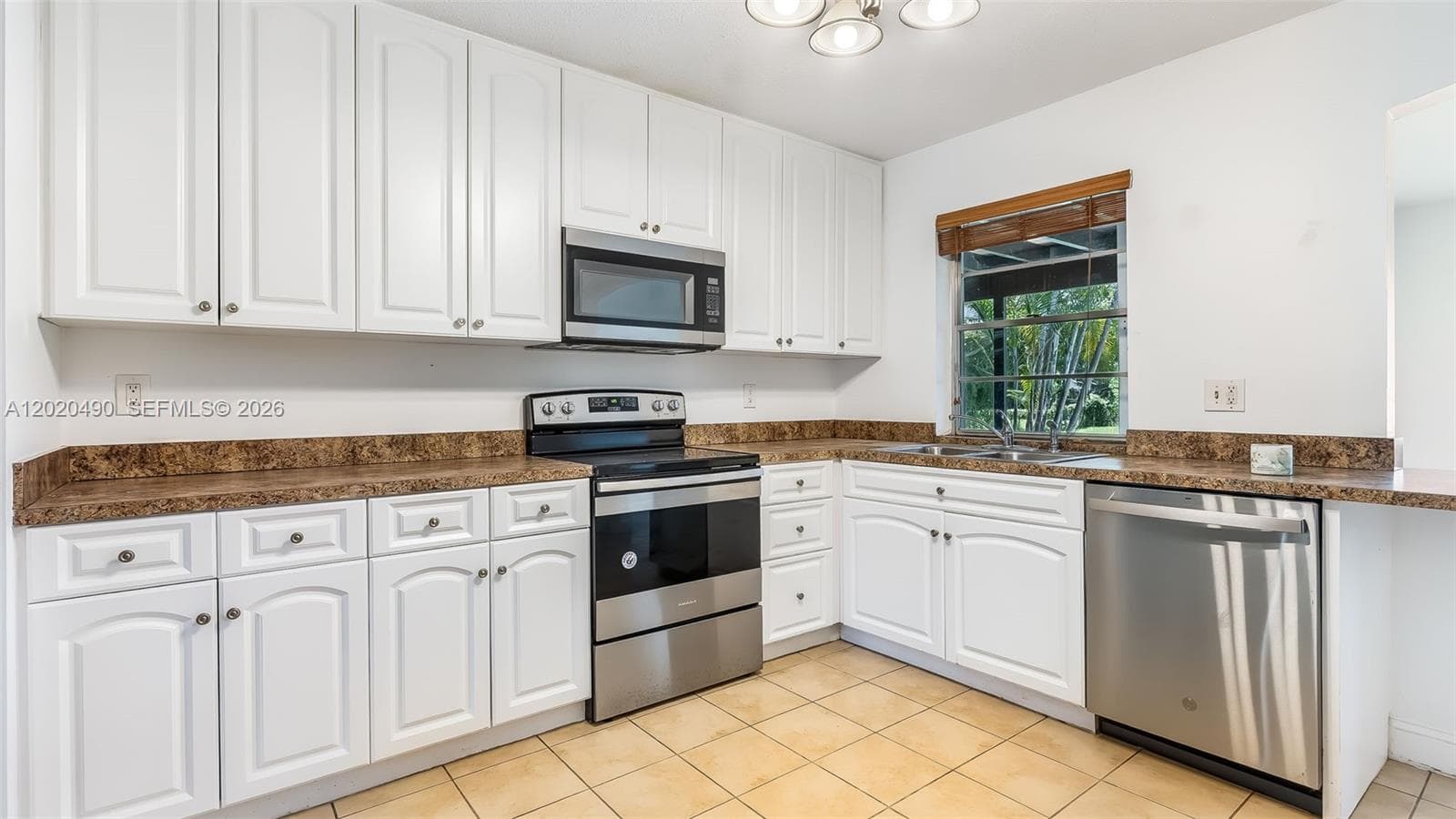 500 NW 96th Ter, Pembroke Pines, FL 33024 photo 4
