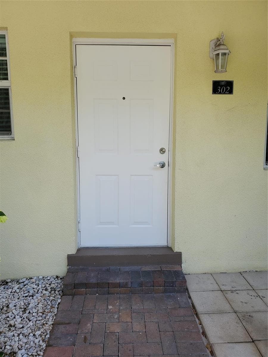 2660 NE 8th Avenue # 302, Wilton Manors, FL 33334 photo 2