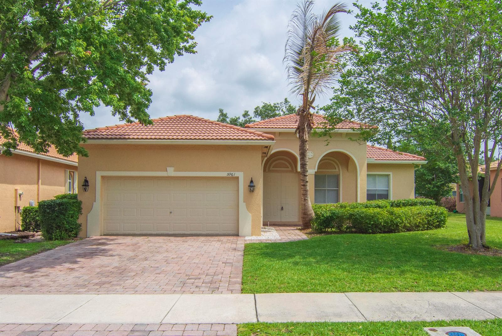 5961 Spanish River Road, Fort Pierce, FL 34951 photo 2