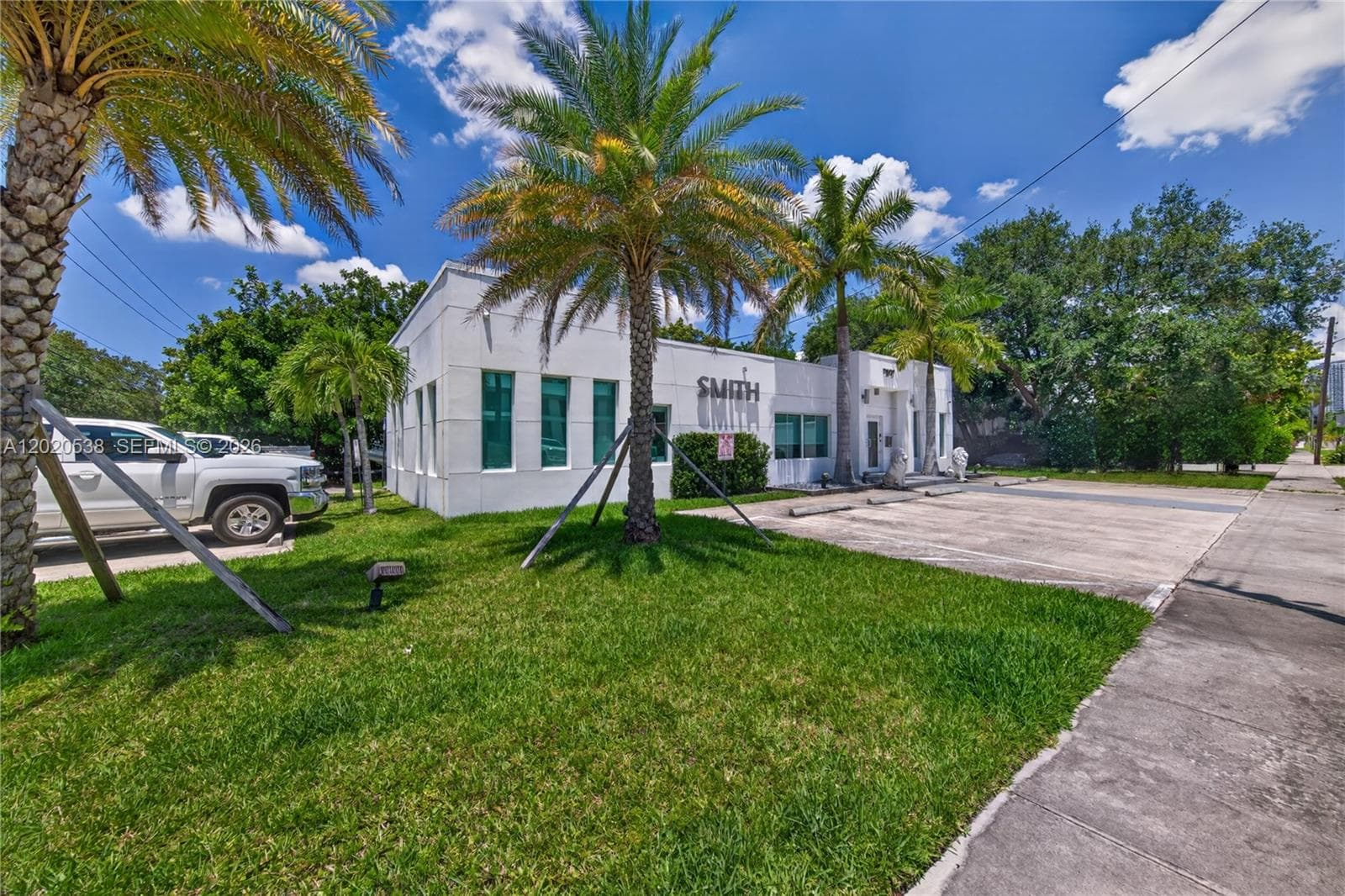 1327 SE 2nd Ave, Fort Lauderdale, FL 33316 photo 2