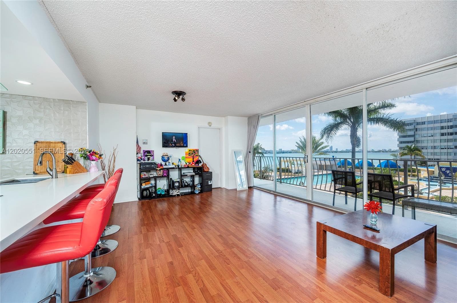 7601 E Treasure Dr # 623, North Bay Village, FL 33141 photo 4