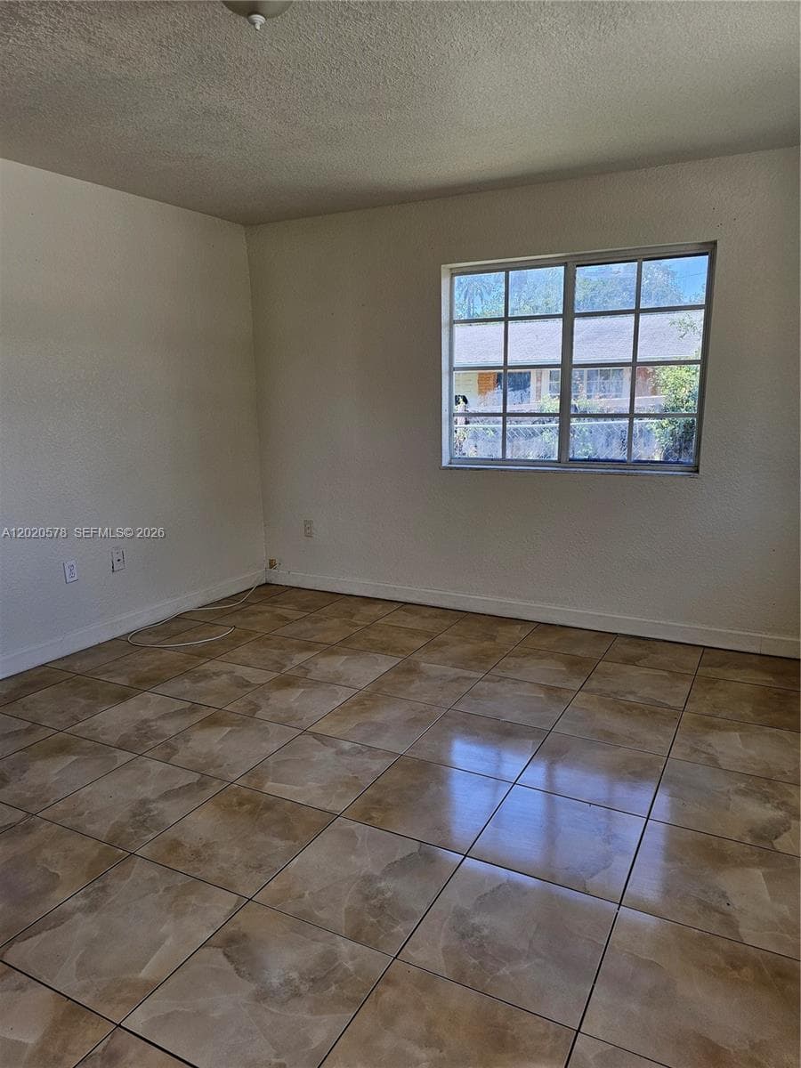 15700 NW 37th Pl, Miami Gardens, FL 33054 photo 2