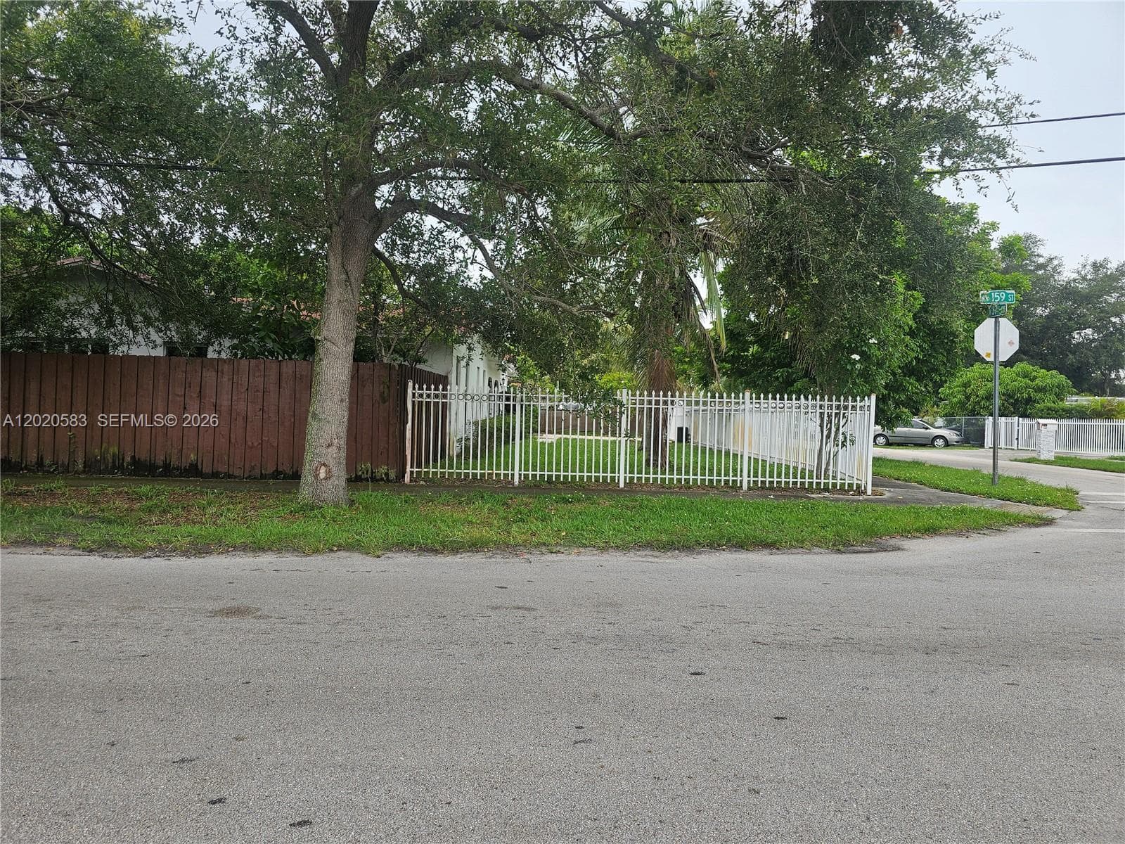 15851 NW 37th Ct, Miami Gardens, FL 33054 photo 4