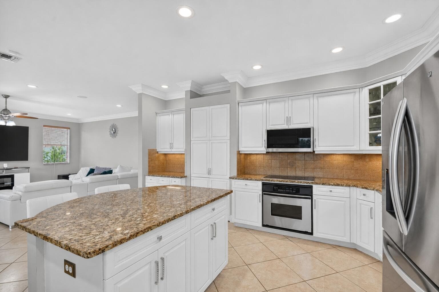 2214 Ridgewood Circle, Royal Palm Beach, FL 33411 photo 3