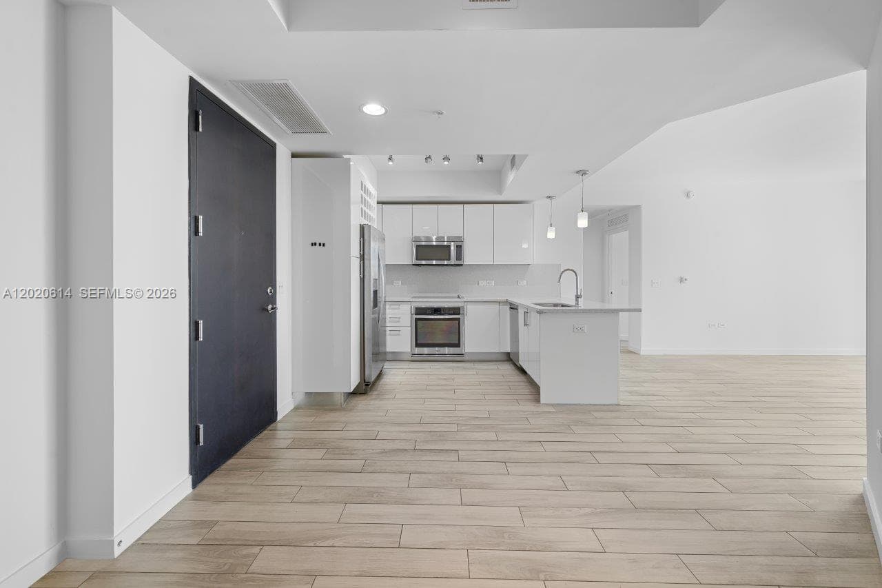 999 SW 1st Ave # 2911, Miami, FL 33130 photo 3