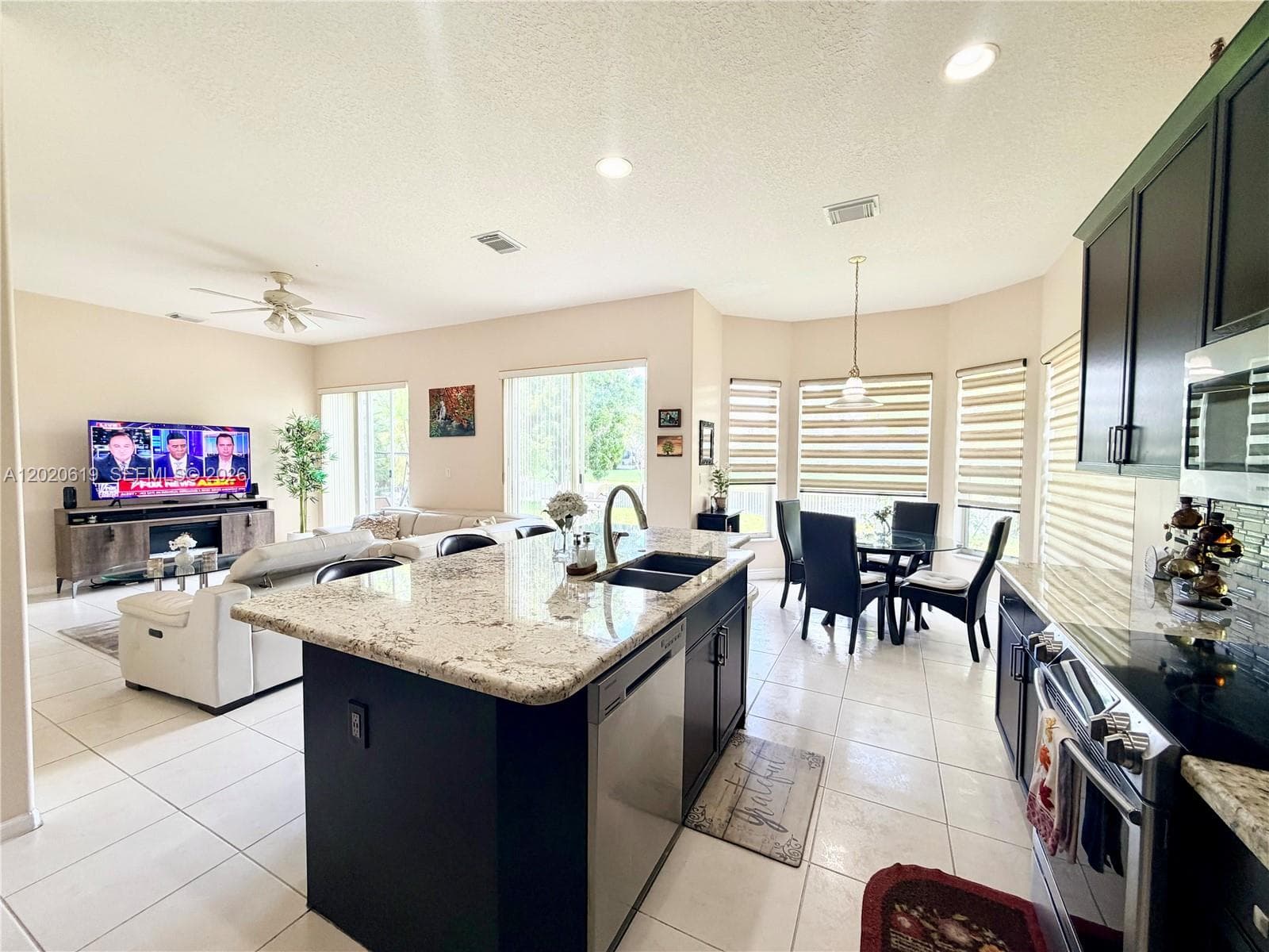 18815 SW 29th St, Miramar, FL 33029 photo 4