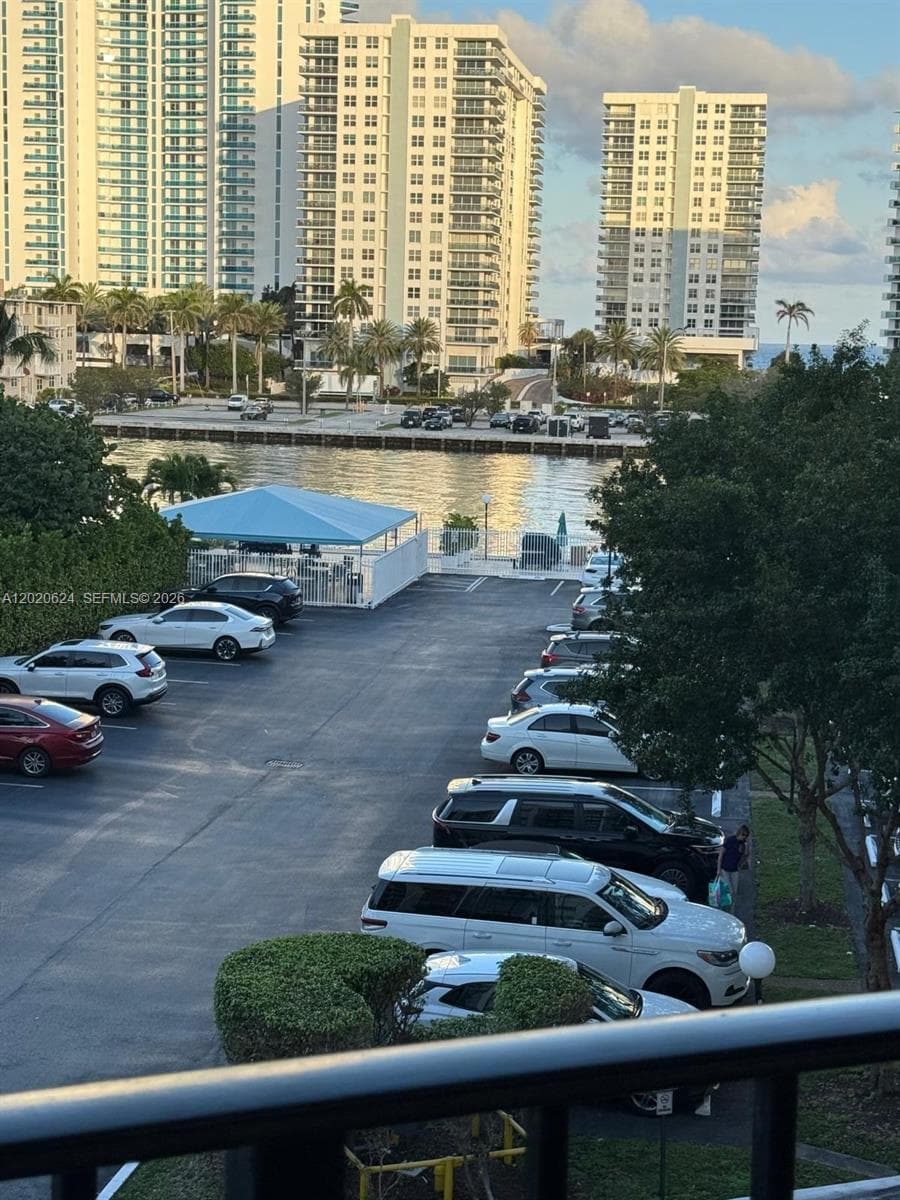 800 Parkview Dr # 406, Hallandale Beach, FL 33009 photo 2