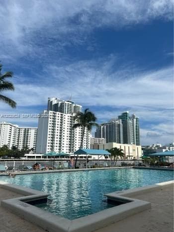 800 Parkview Dr # 406, Hallandale Beach, FL 33009 photo 3