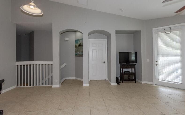 3019 Laurel Ridge Circle, Riviera Beach, FL 33404 photo 5