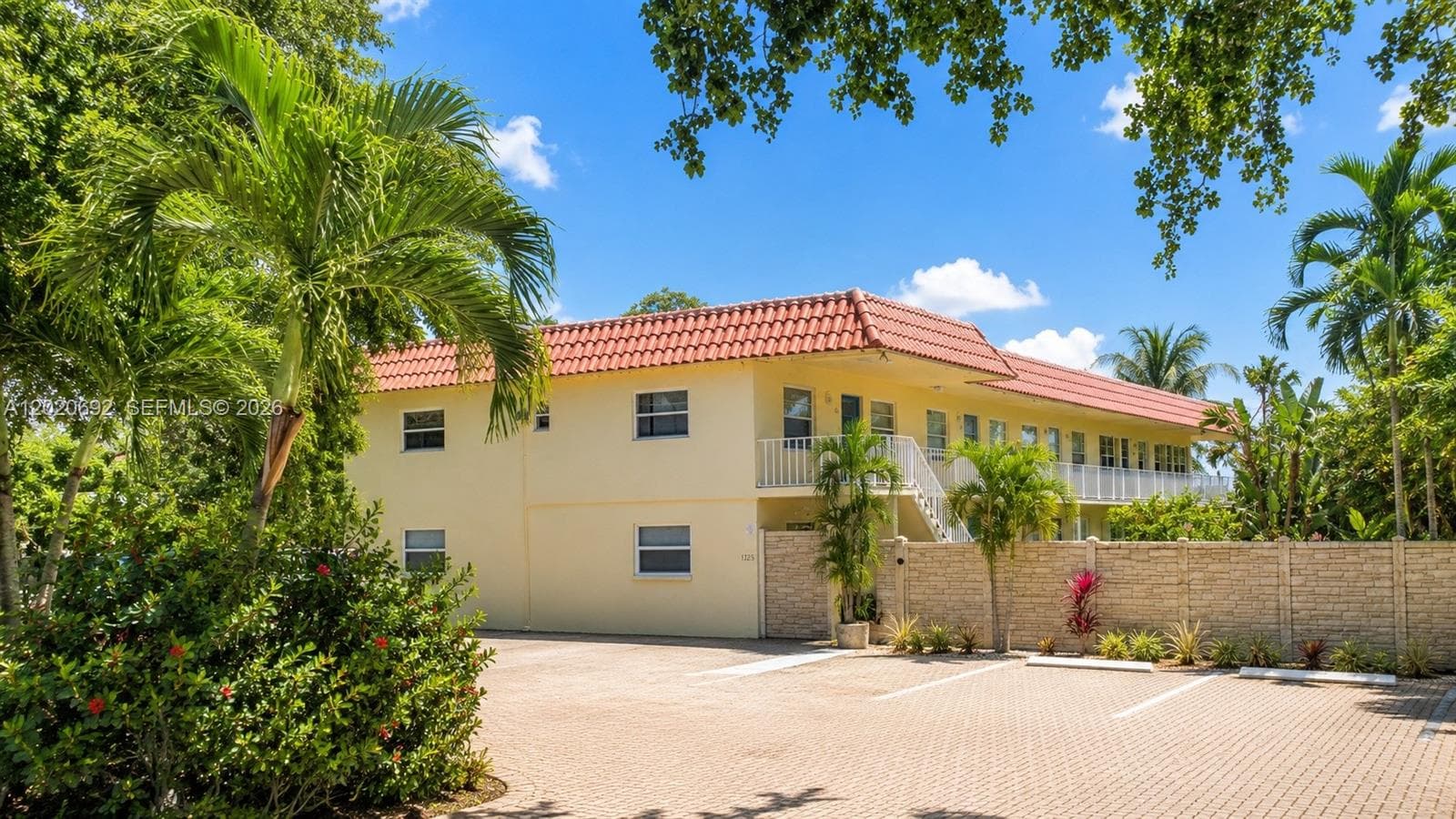 1125 NE 16th Pl # 211, Fort Lauderdale, FL 33305 photo 2