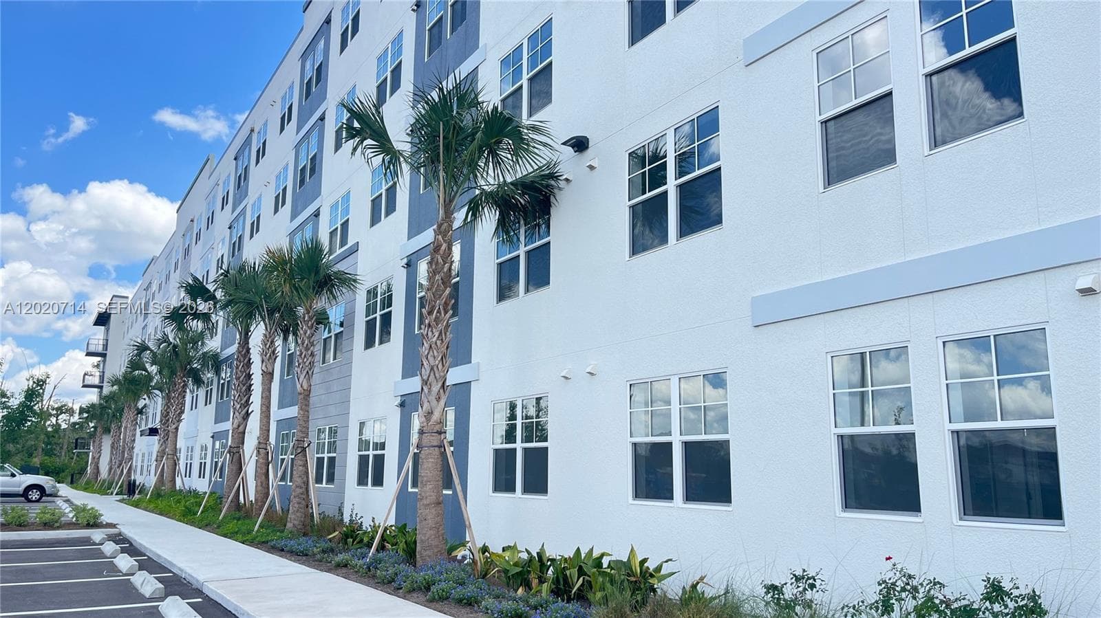 5579 Millenia Park Blvd # 502, Orlando, FL 32839 photo 2