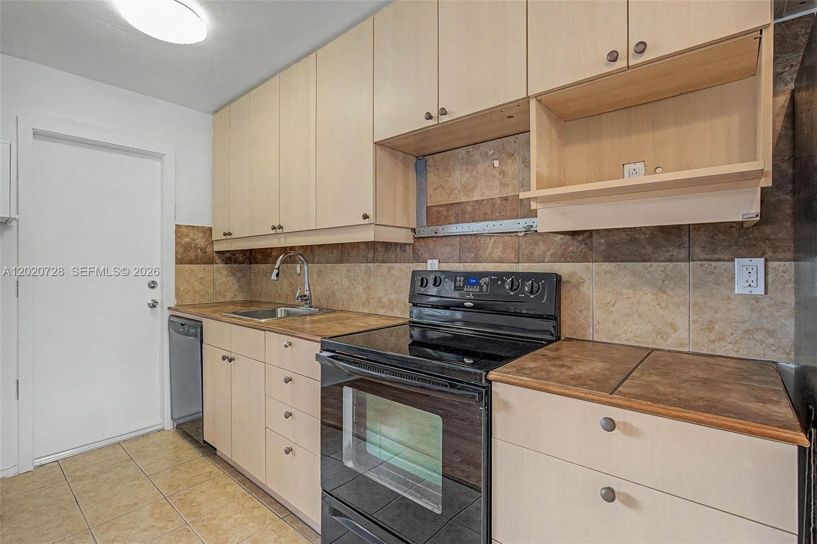 60 NW 79th St # 6, Miami, FL 33150 photo 3