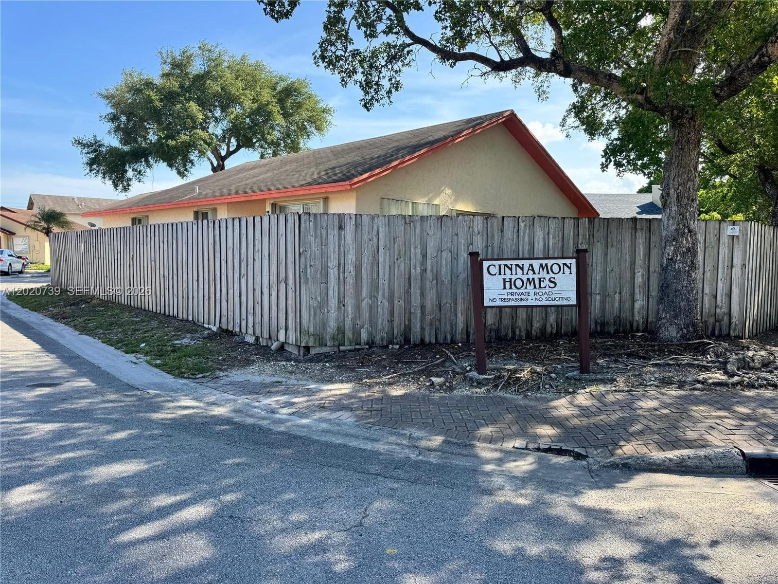 2330 SW 80th Ter, Miramar, FL 33025 photo 4
