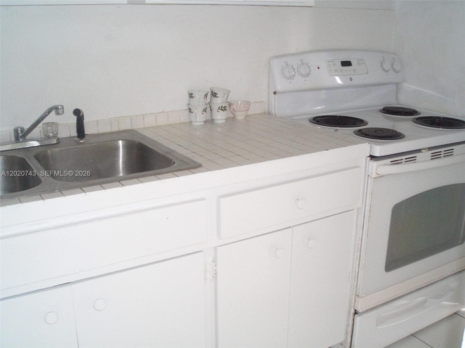 9760 SW 184th St # 16D, Cutler Bay, FL 33157 photo 2
