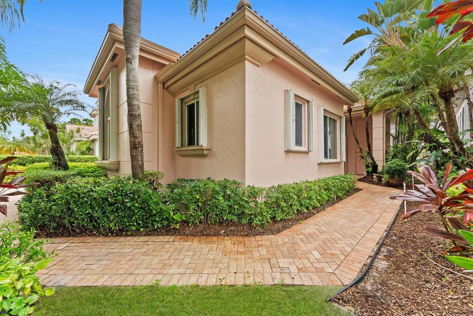 7081 Mallorca Crescent, Boca Raton, FL 33433 photo 2