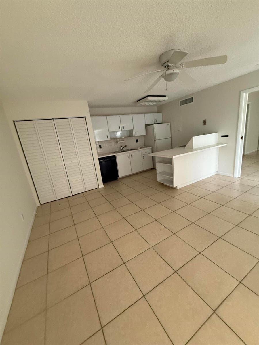 633 Executive Center Drive # L202, West Palm Beach, FL 33401 photo 4