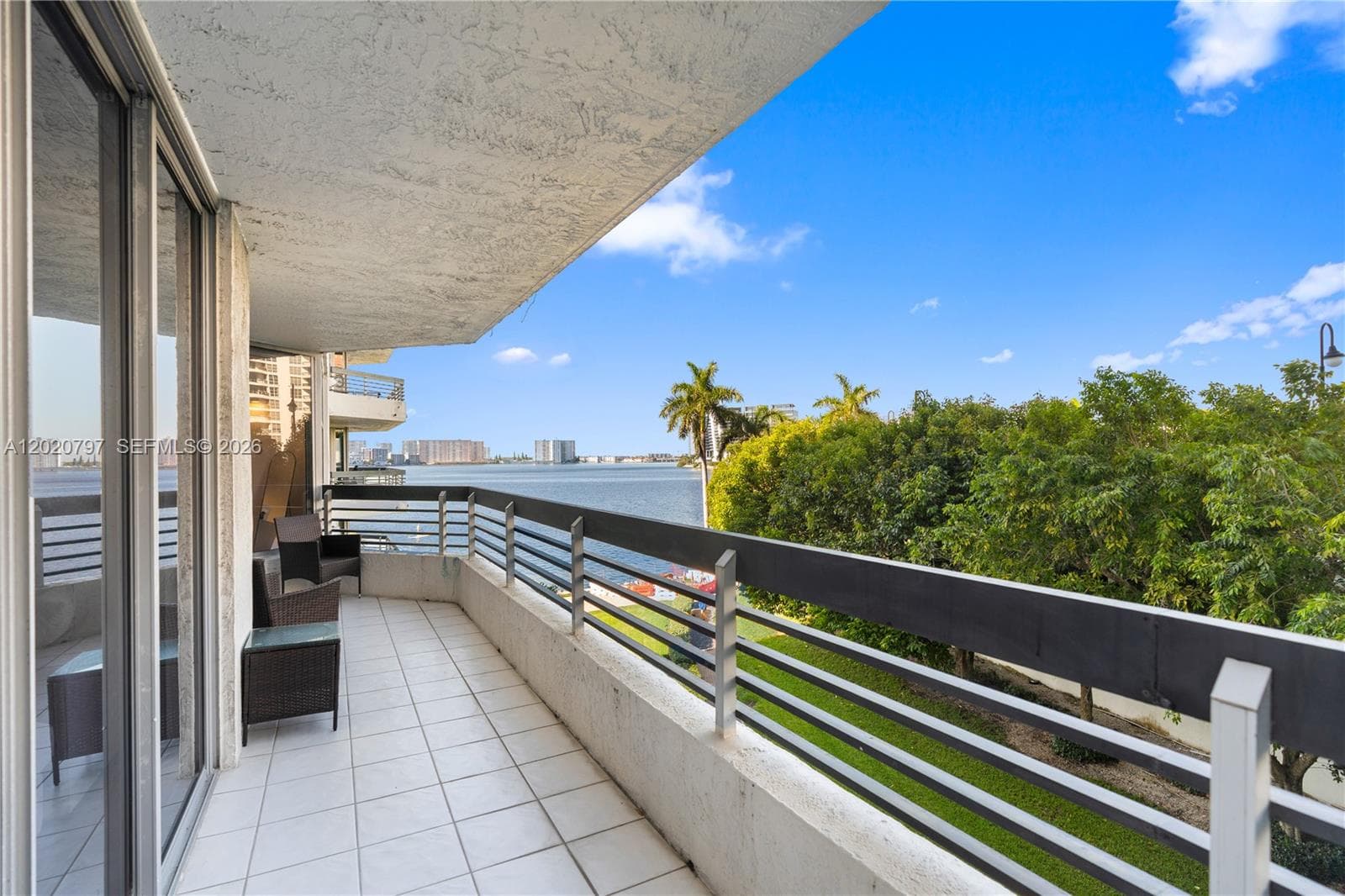 19101 NE 36th Ct # 402, Aventura, FL 33180 photo 3