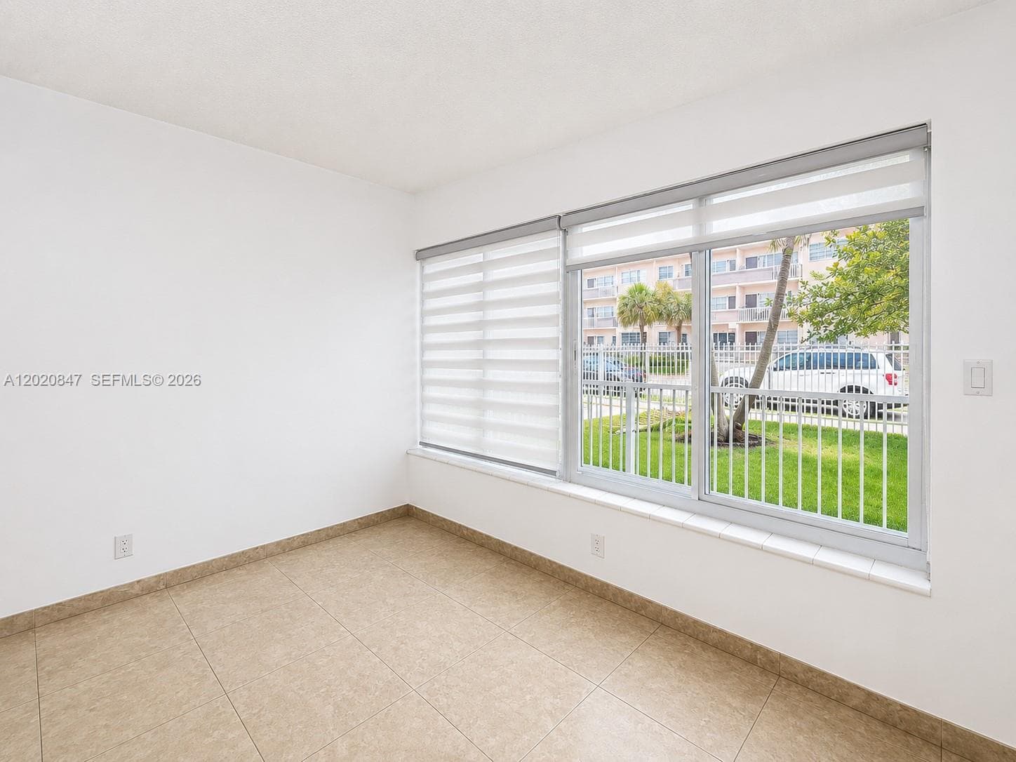 1460 NE 169th St # 108, North Miami Beach, FL 33162 photo 4