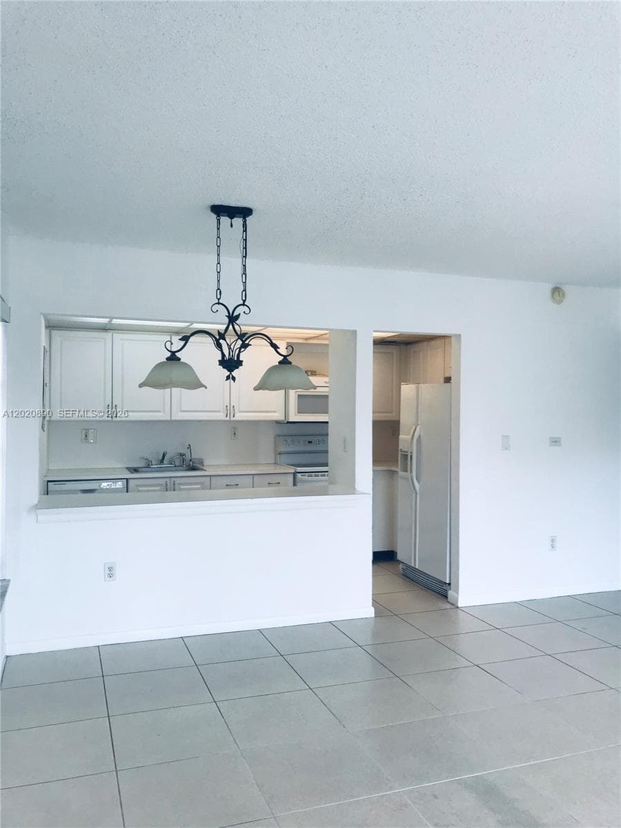 17600 NW 68th Ave # B3006, Hialeah, FL 33015 photo 3