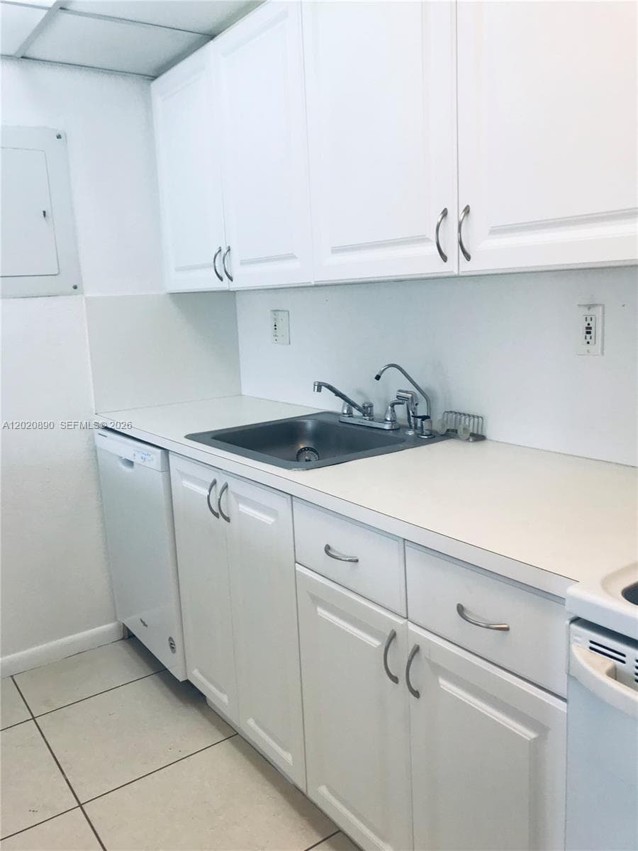 17600 NW 68th Ave # B3006, Hialeah, FL 33015 photo 5
