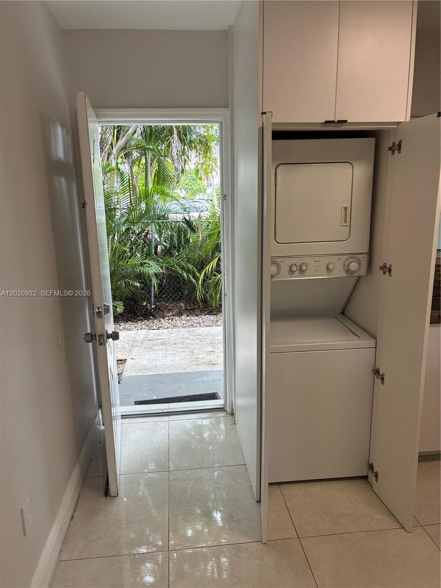 1135 92nd St # 102, Bay Harbor Islands, FL 33154 photo 3
