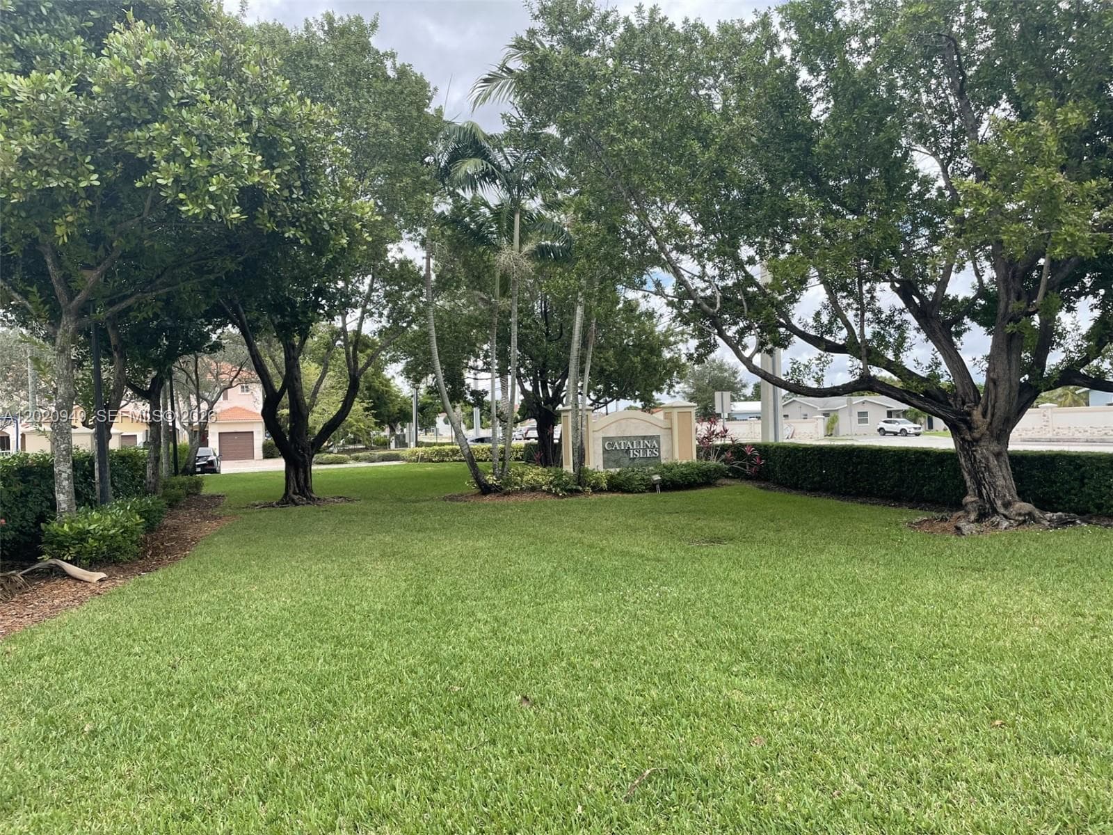 8835 S Isles Cir # 8835, Tamarac, FL 33321 photo 2