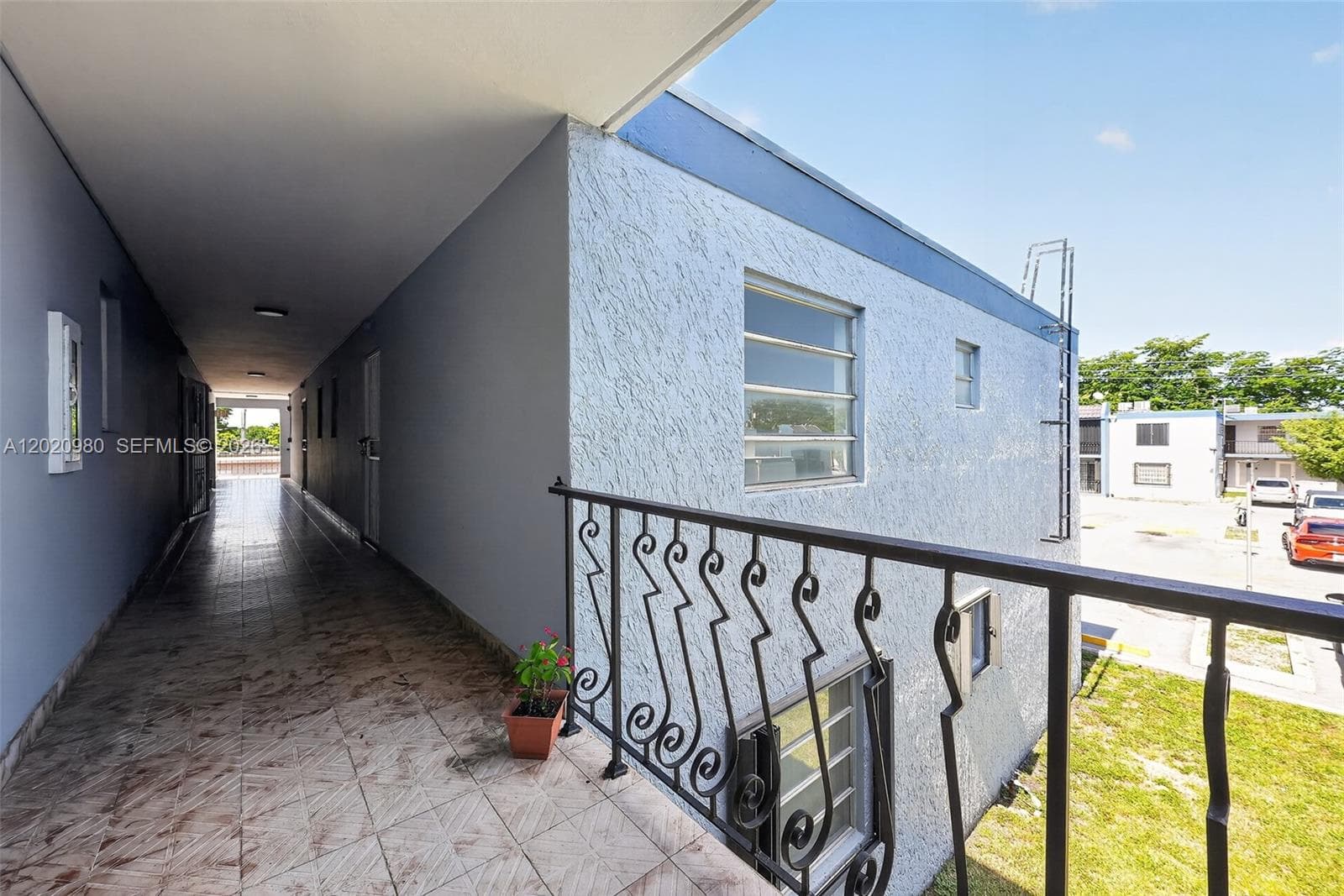 145 SW 30TH CT # B208, Miami, FL 33135 photo 3