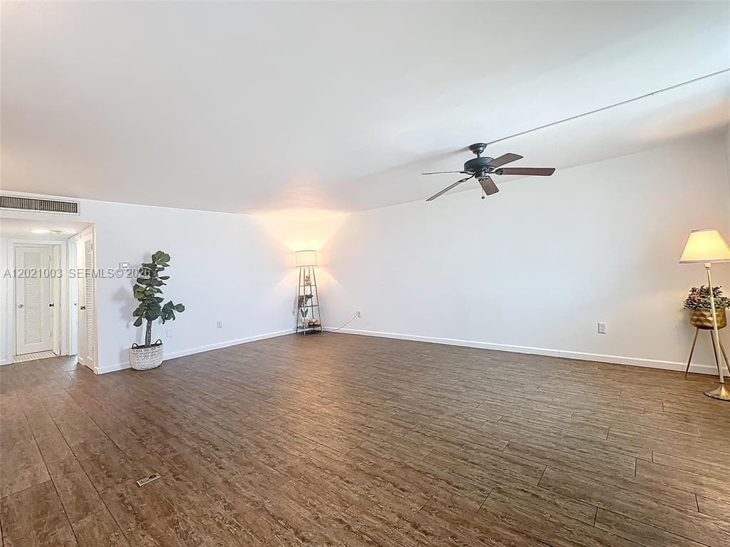 7133 Bay Dr # 705, Miami Beach, FL 33141 photo 3