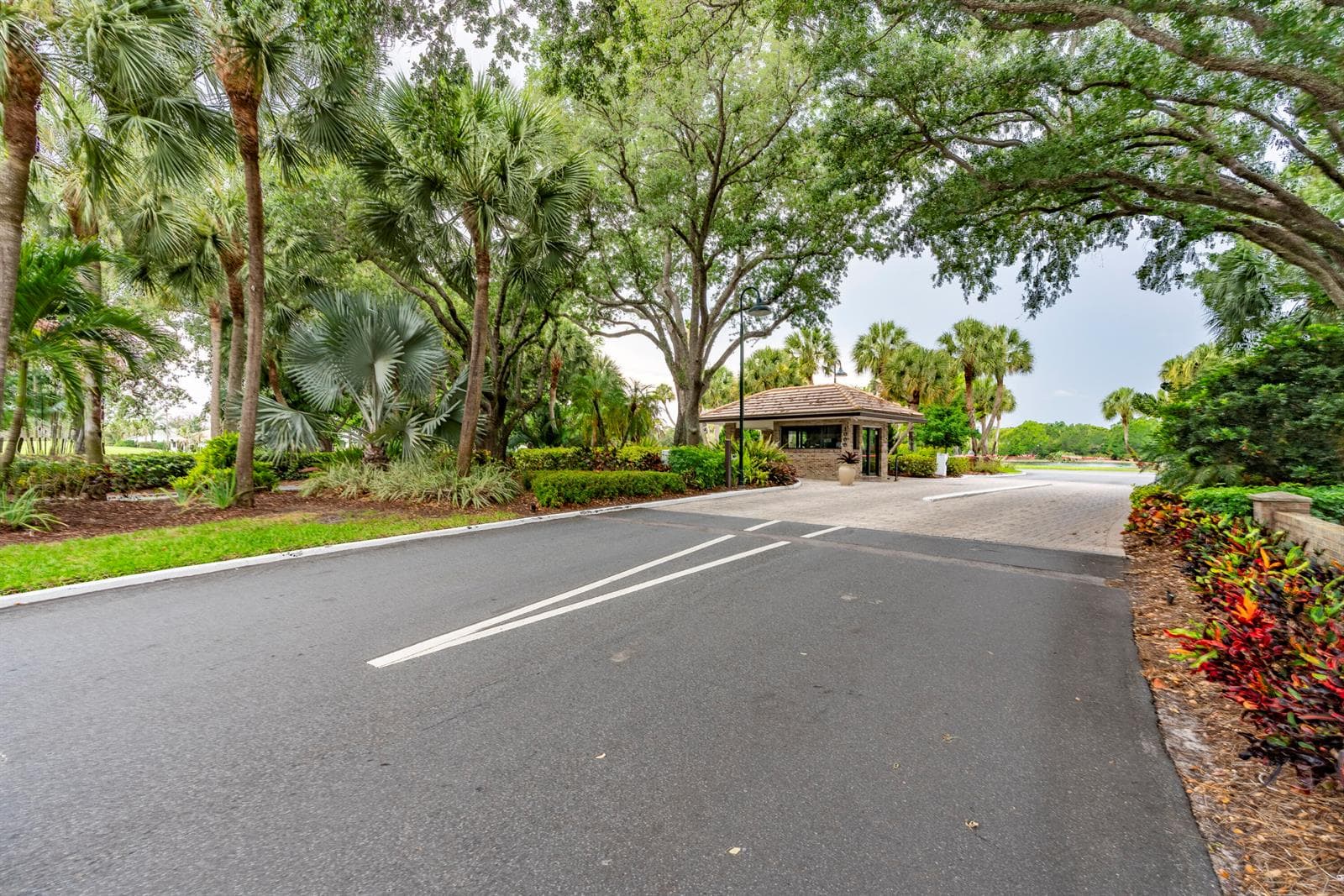 1543 SW Troon Circle, Palm City, FL 34990 photo 5