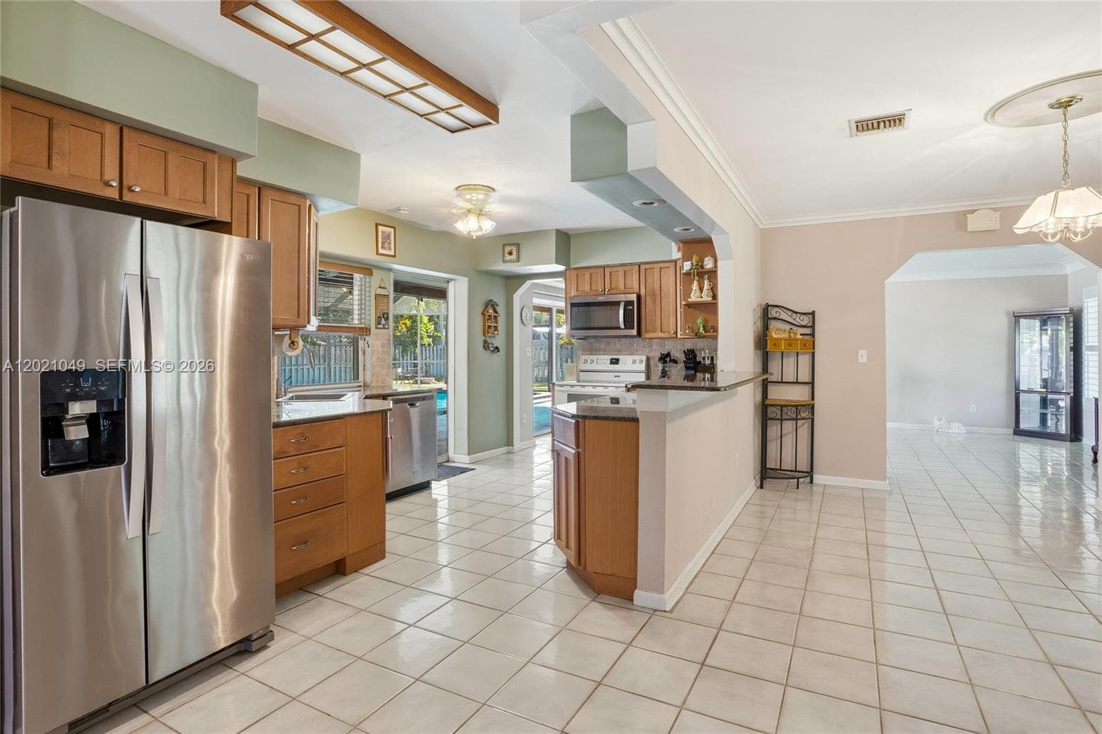 8495 SW 160th St, Palmetto Bay, FL 33157 photo 4