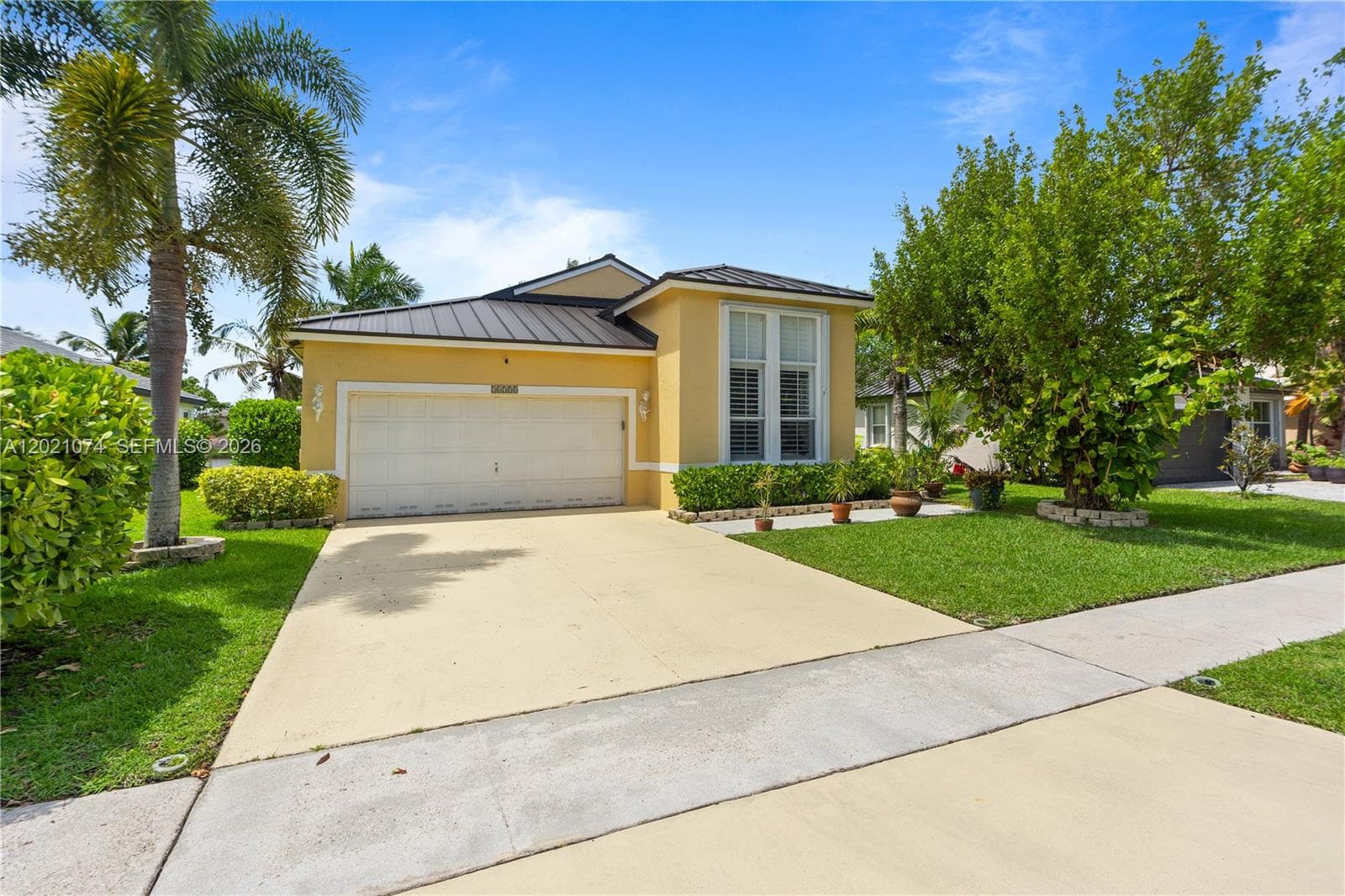 16350 SW 11th St, Pembroke Pines, FL 33027 photo 3