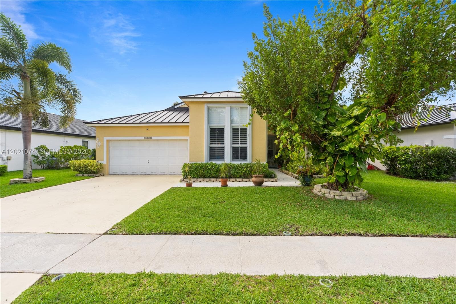 16350 SW 11th St, Pembroke Pines, FL 33027 photo 4