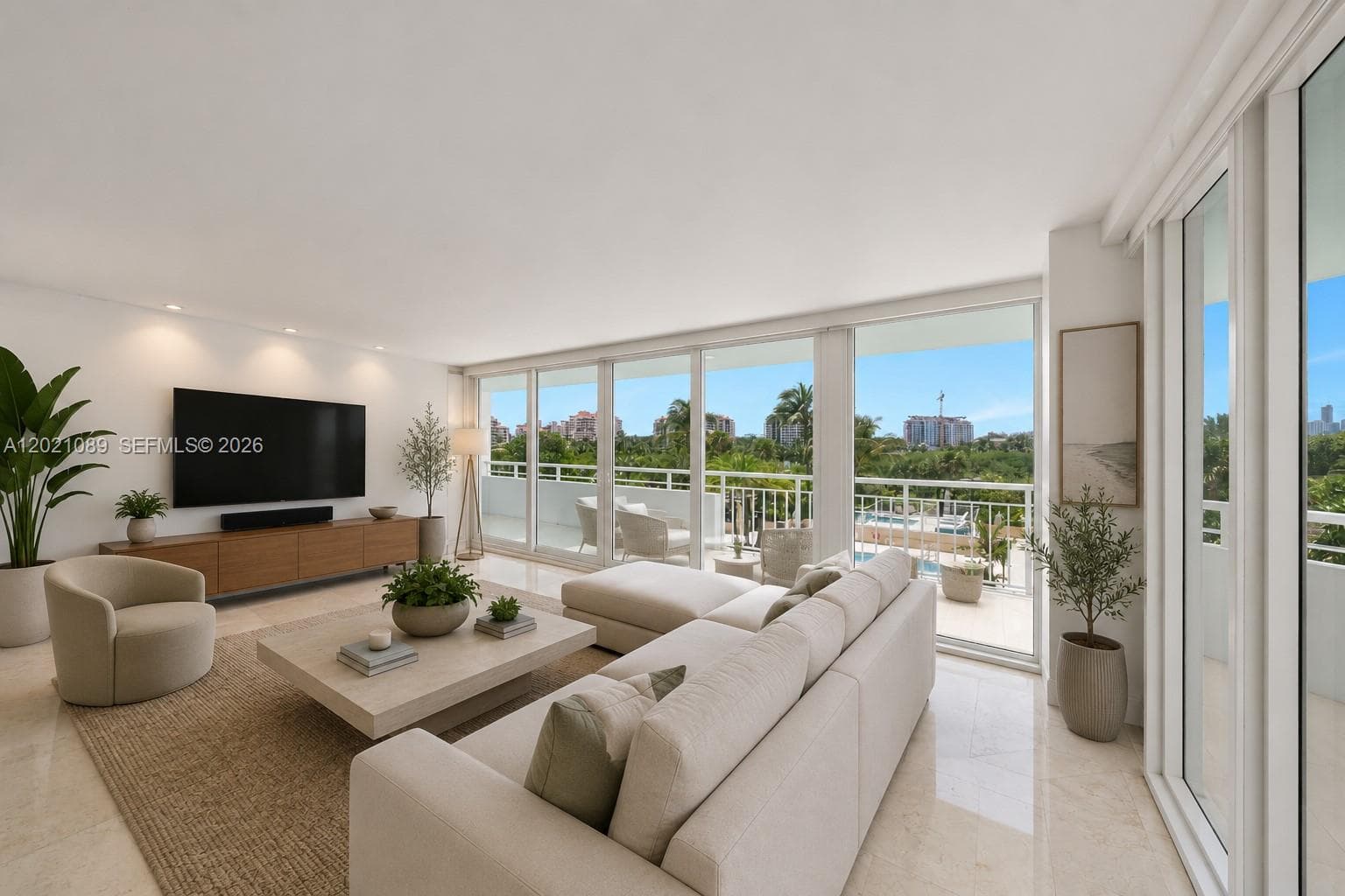 400 S Pointe Dr # 409, Miami Beach, FL 33139